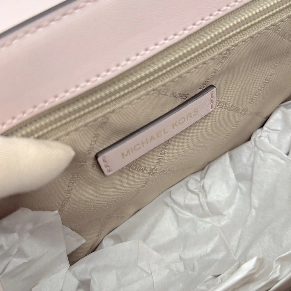 MICHAEL MICHAEL KORS Mimi Medium Leather Messenger Crossbody Bag Powder Blush